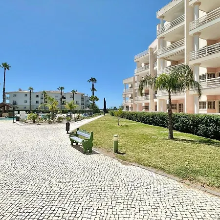 Ee - With Pool And Garden Portimao